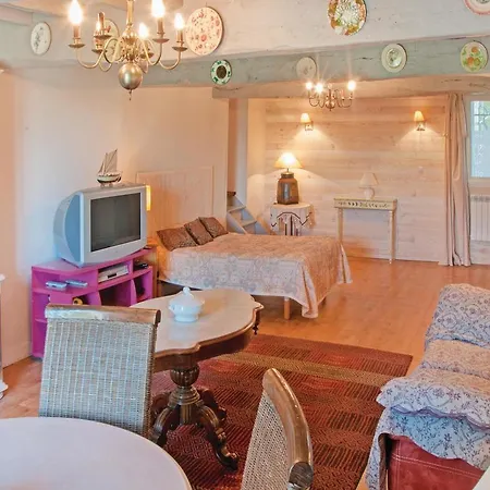 One-bedroom Holiday In Flamarens