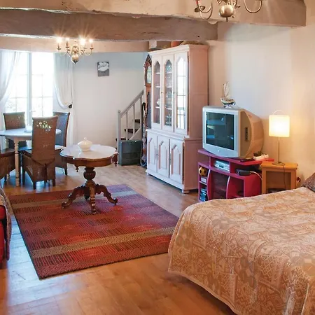 One-bedroom Holiday In *